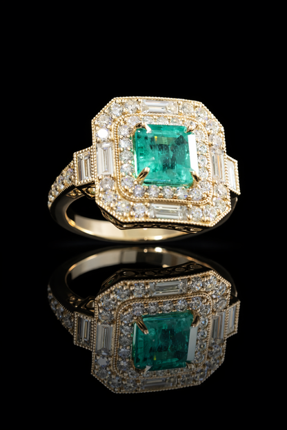 Emerald-Cut Emerald Halo Ring in Yellow Gold | Diamond Baguette Frame & Pavé Accents