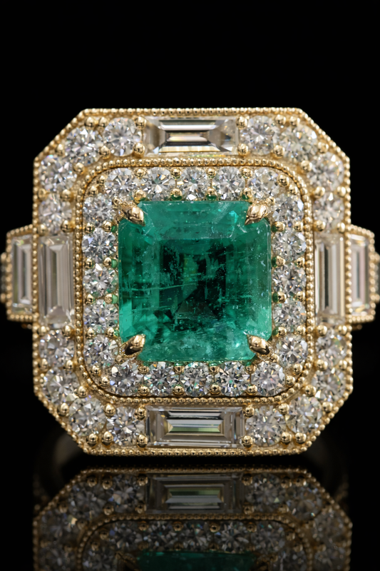 Emerald-Cut Emerald Halo Ring in Yellow Gold | Diamond Baguette Frame & Pavé Accents