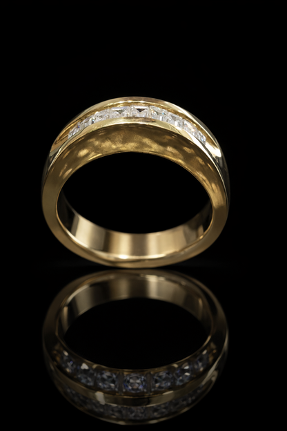 Men’s Baguette Diamond Wedding Band in Yellow Gold | 1.04 CTW