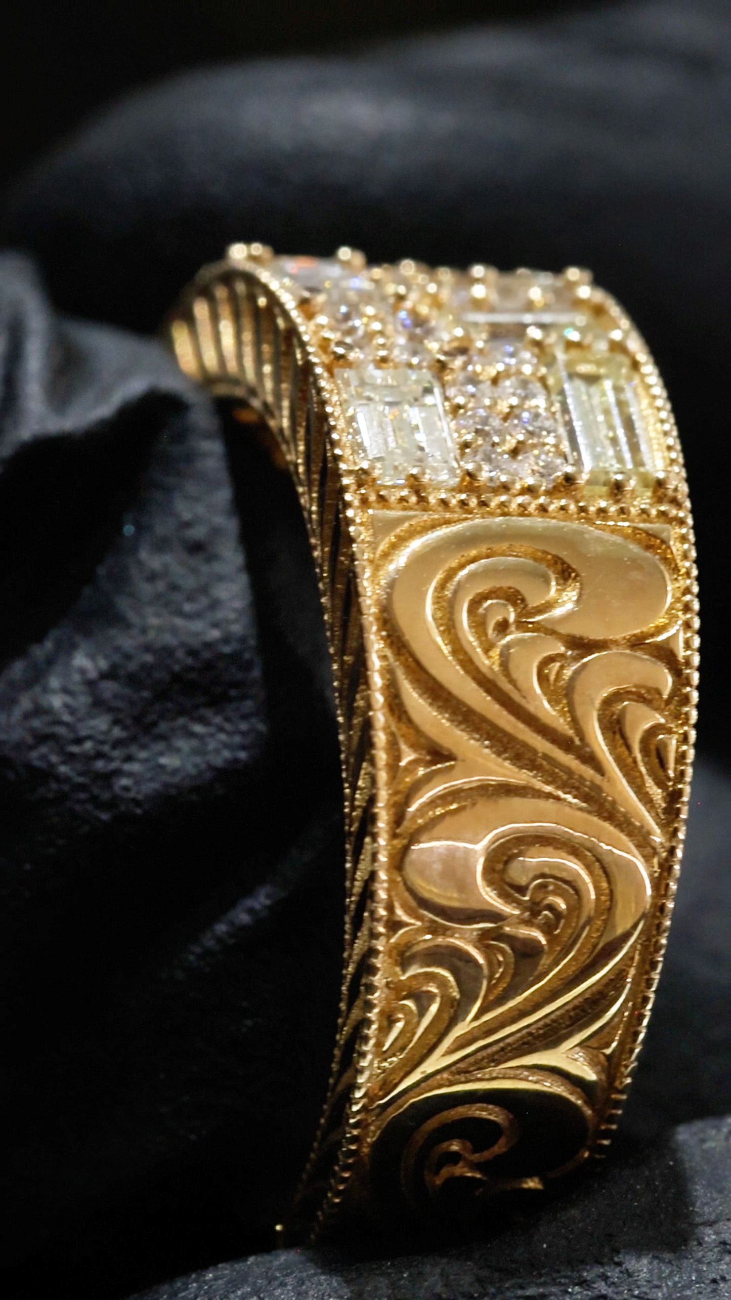 Natural Diamond Wide Band Mosaic Ring in Yellow Gold | Vintage-Inspired Statement Design