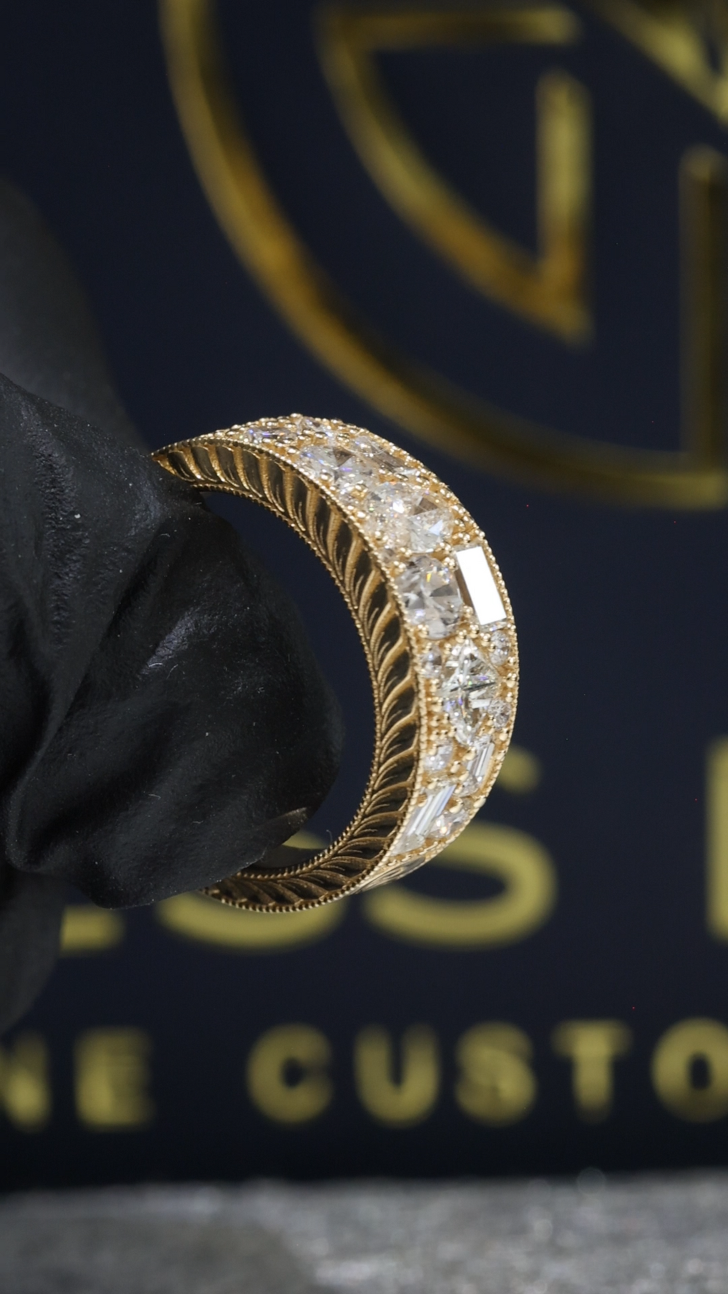 Natural Diamond Vintage Milgrain Band in Yellow Gold | Elegant Heirloom-Inspired Design