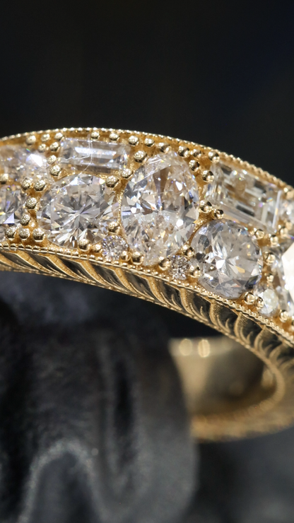 Natural Diamond Vintage Milgrain Band in Yellow Gold | Elegant Heirloom-Inspired Design