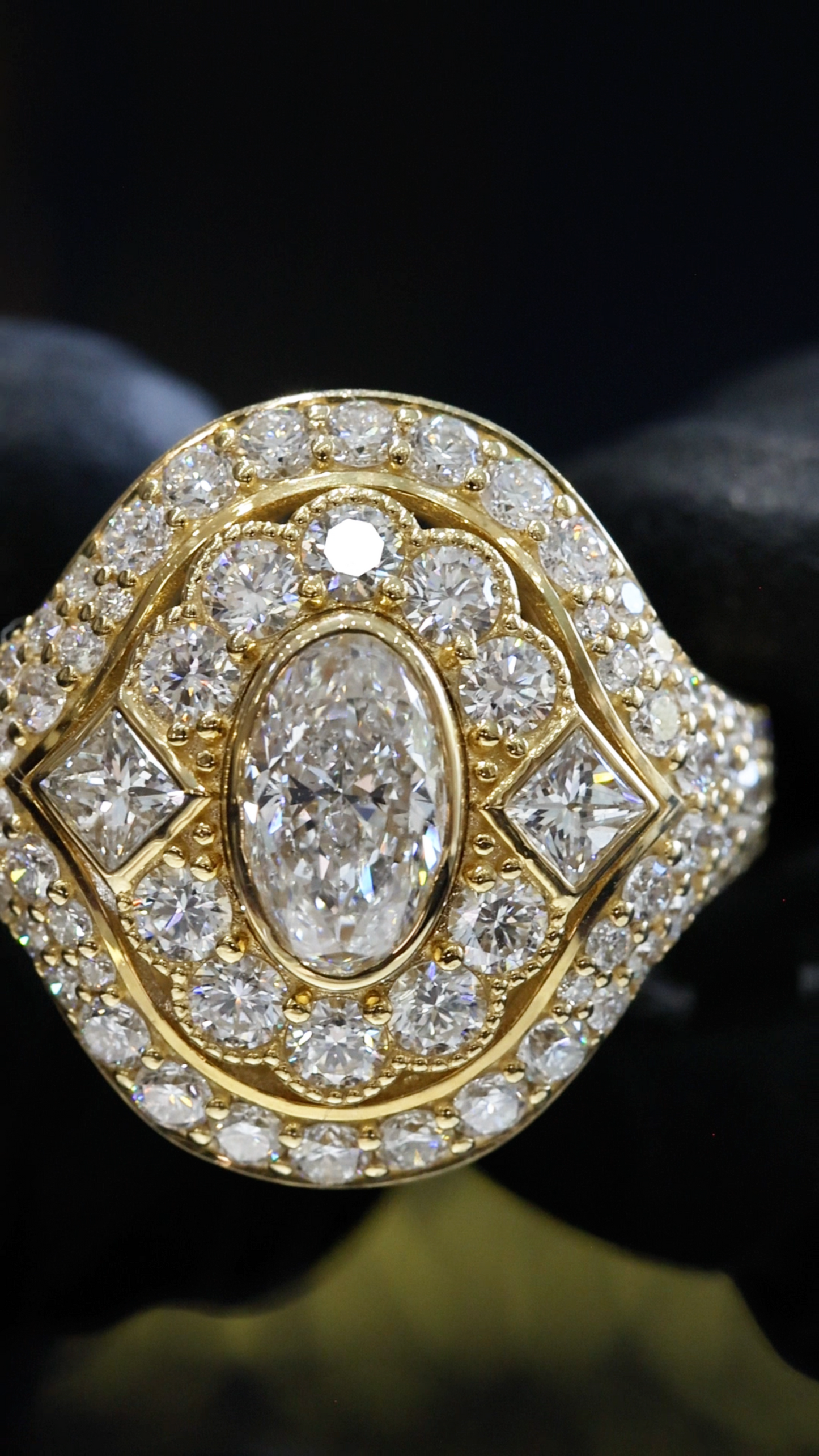 Natural Diamond Oval Halo Ring with Pavé Split Shank in Yellow Gold | Elegant Statement Design