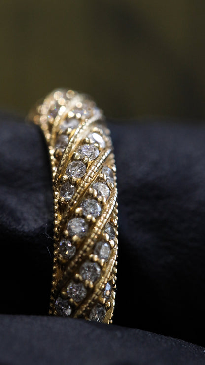 Vintage Round Diamond Eternity Band in 14K Yellow Gold | 0.95 CT
