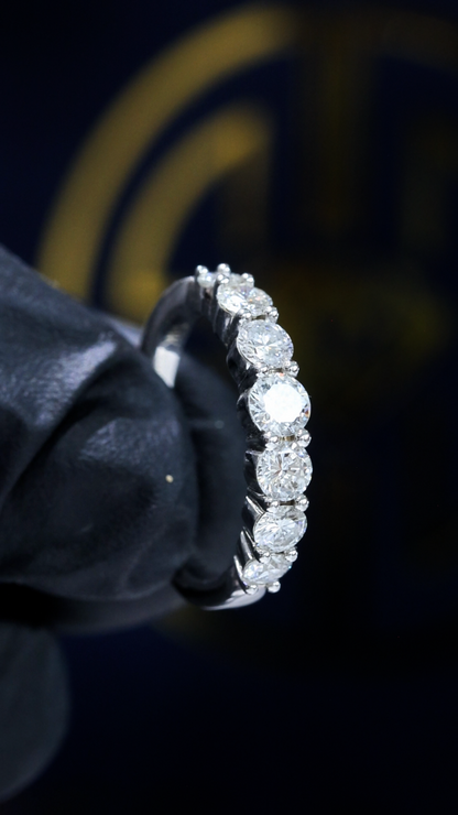 Round Brilliant Diamond Anniversary Band in 14K White Gold | 1.10 CTW Shared-Prong Setting