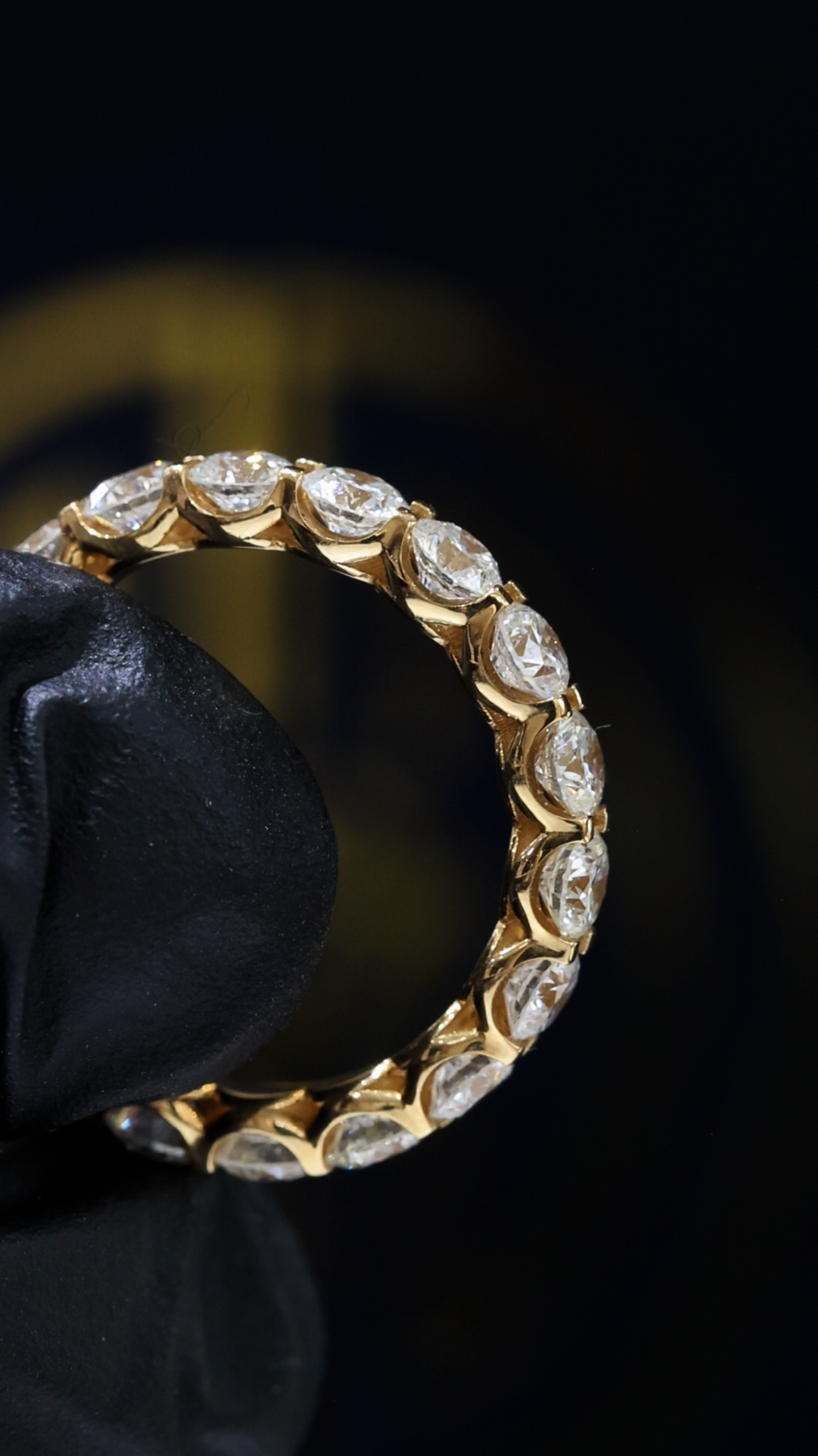 Natural Round Brilliant Diamond Eternity Band in 14K Yellow Gold | 3.10 CTW houston jeweler