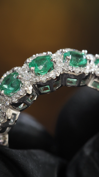 Emerald & Diamond Halo Band in White Gold | Round Emeralds & Brilliant Diamond Accents
