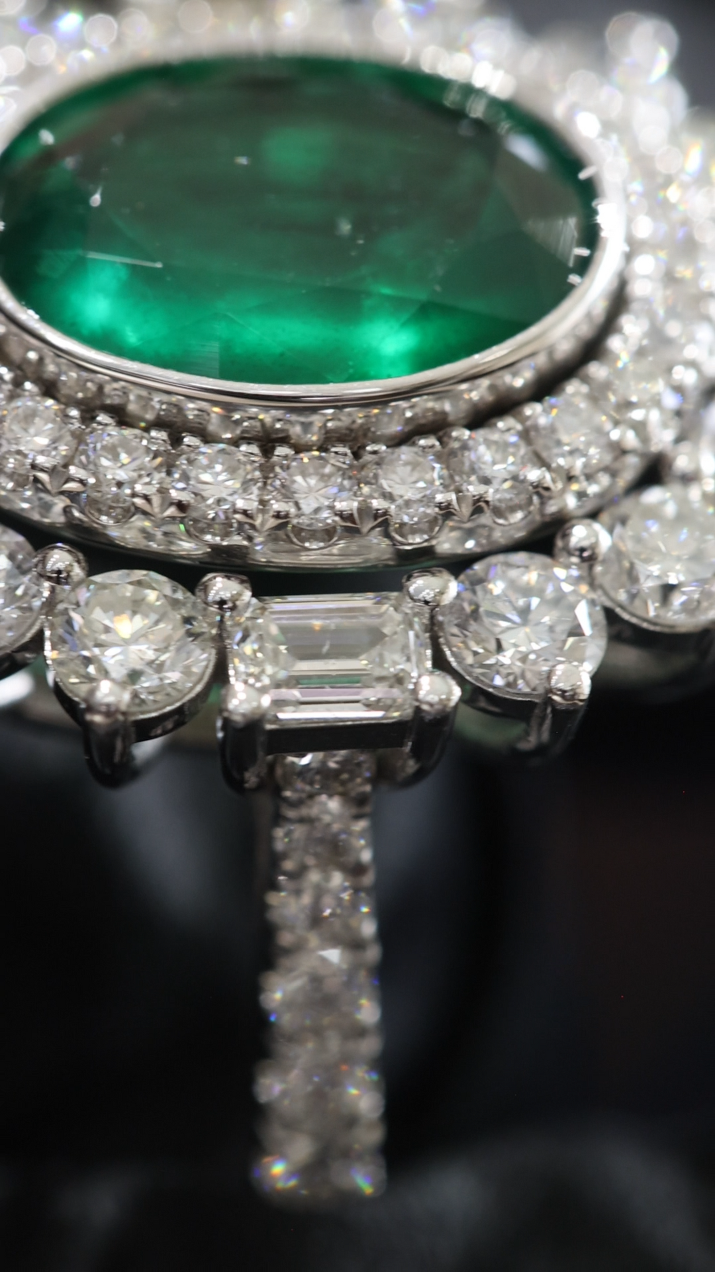 Oval Emerald Halo Ring in White Gold | Diamond Accents & Classic Double Halo Design