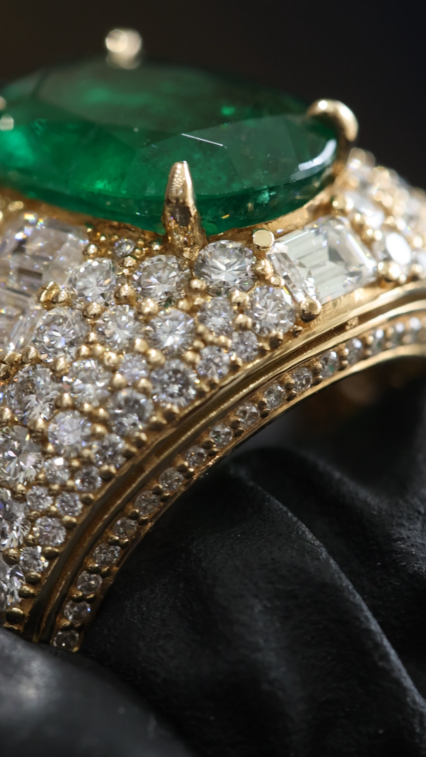 Oval Emerald Double Halo Ring in Yellow Gold | Diamond Pavé Statement Setting