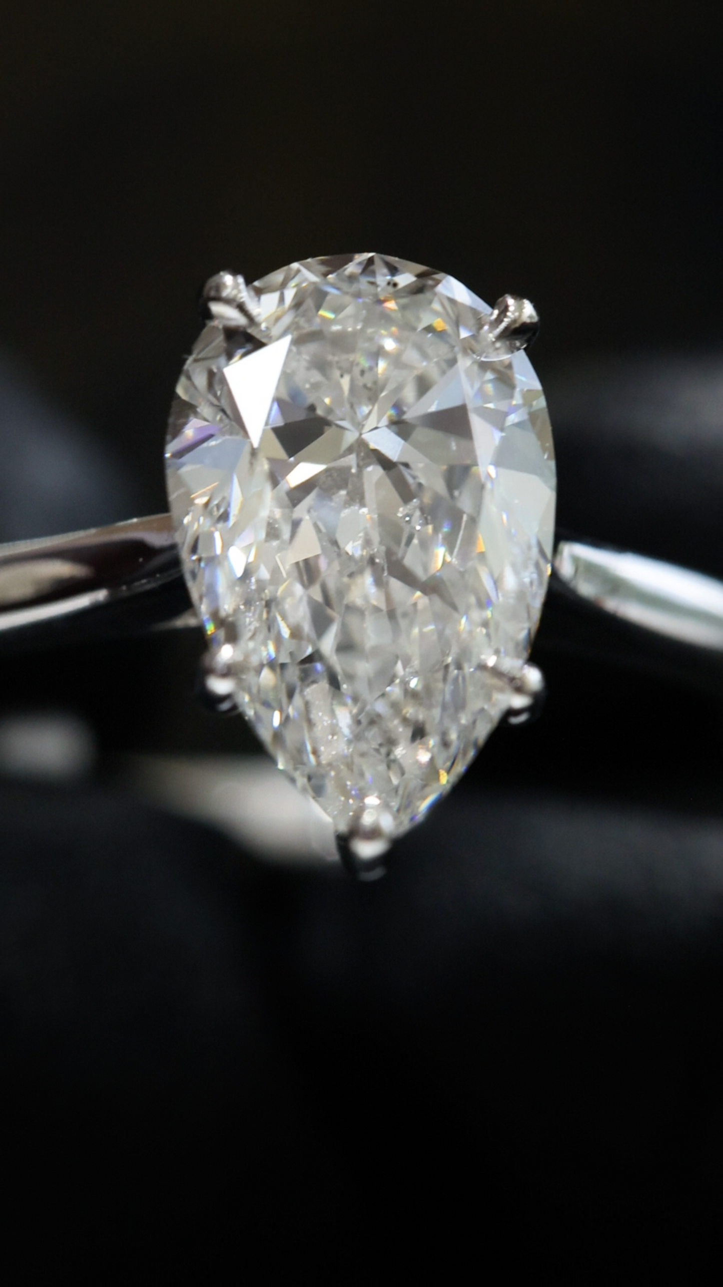 Pear-Shaped Natural Diamond Solitaire Engagement Ring in White Gold | Elegant Three-Prong Design