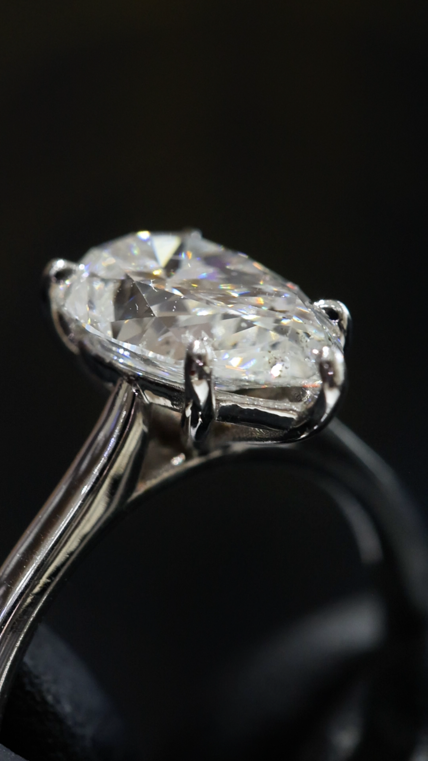 Pear-Shaped Natural Diamond Solitaire Engagement Ring in White Gold | Elegant Three-Prong Design