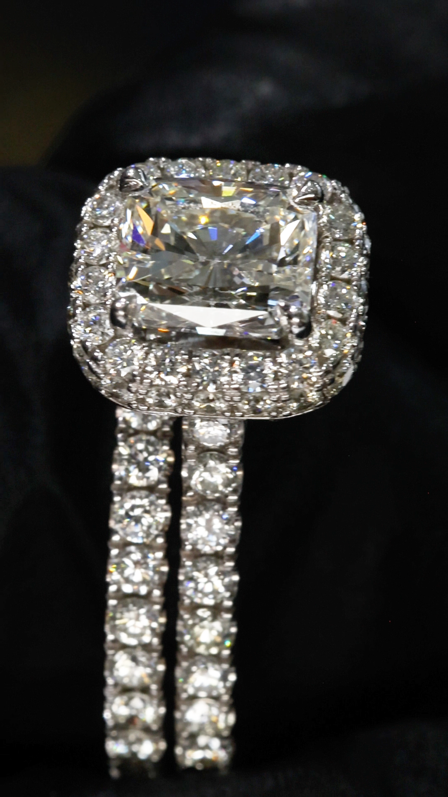 Natural Princess-Cut Diamond Halo Engagement Ring in White Gold | Timeless Double-Halo Elegance