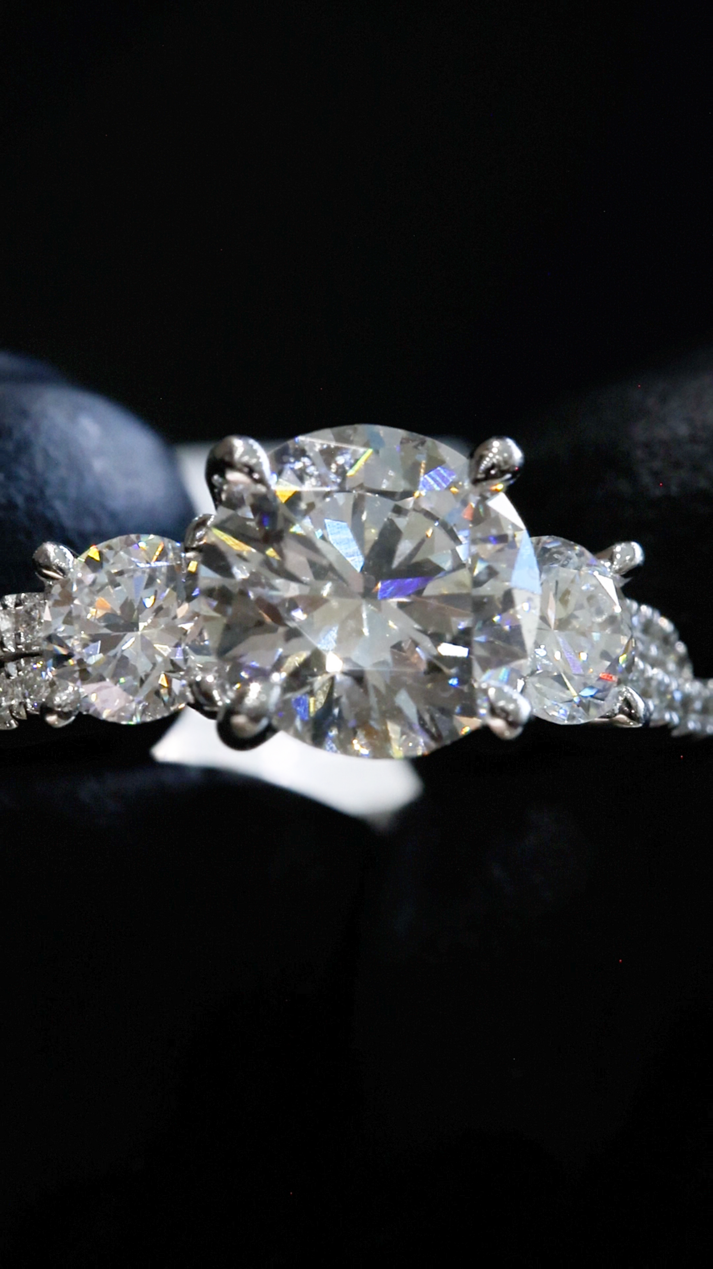 Round-Cut Lab-Grown Diamond Engagement Ring with Pavé Accents in White Gold | Prong-Set Design