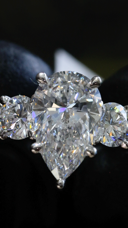 Pear-Cut Lab-Grown Diamond Engagement Ring with Round Side Accents in White Gold | Prong-Set Design