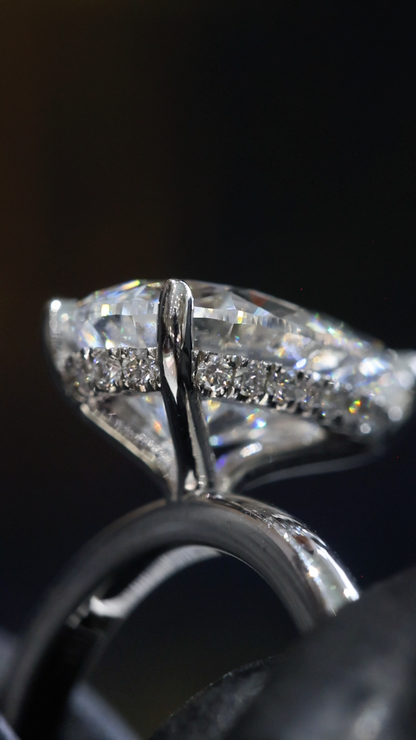Pear-Shaped Lab-Grown Diamond Solitaire Ring in White Gold | Elegant Prong Setting
