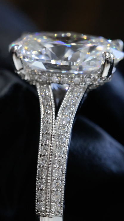 Oval-Cut Lab-Grown Diamond Split Shank Engagement Ring in White Gold | Pavé Cathedral Setting