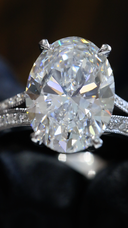 Oval-Cut Lab-Grown Diamond Split Shank Engagement Ring in White Gold | Pavé Cathedral Setting