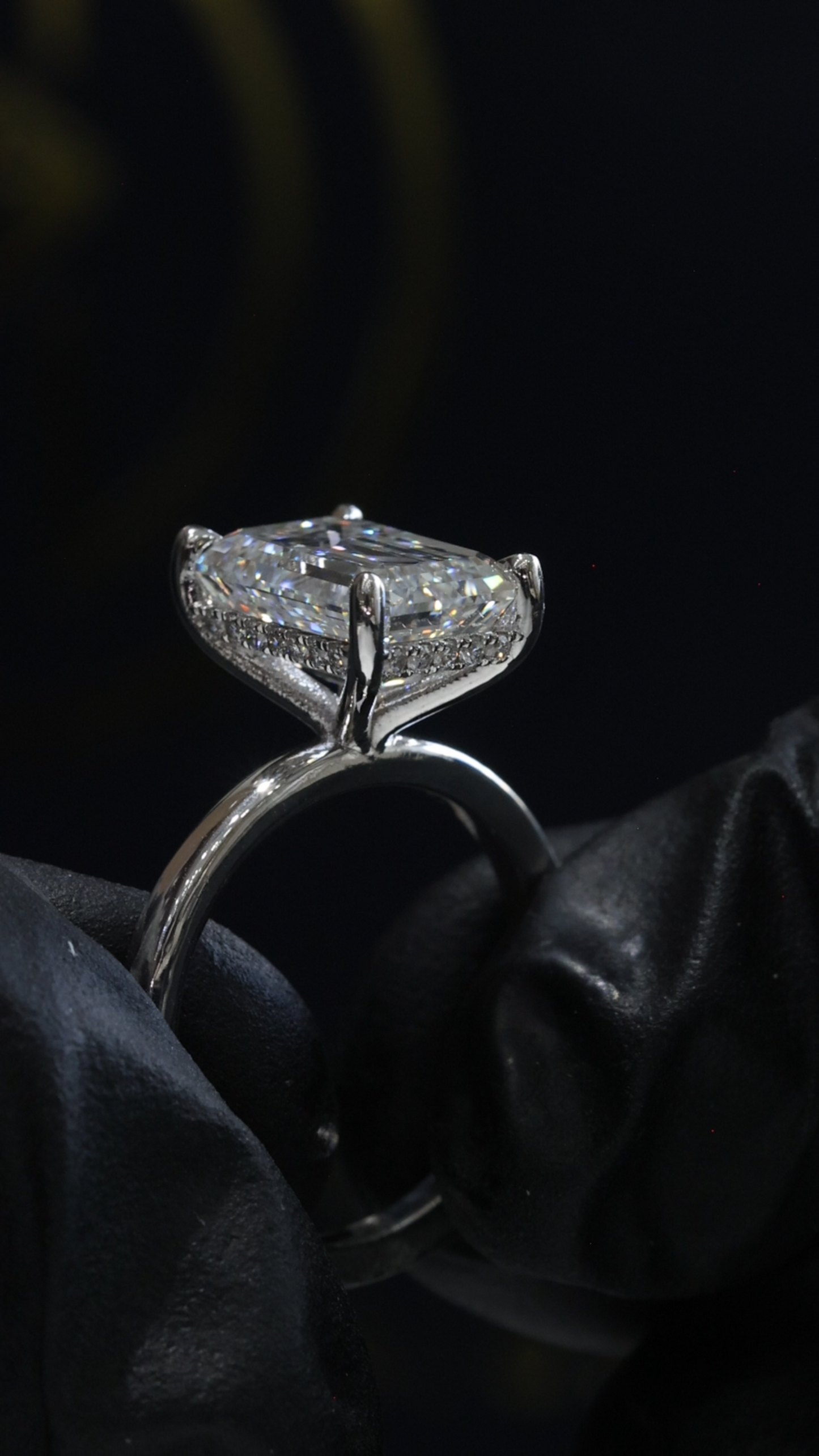 Emerald-Cut Lab-Grown Diamond Solitaire Ring in White Gold | Classic Prong Setting