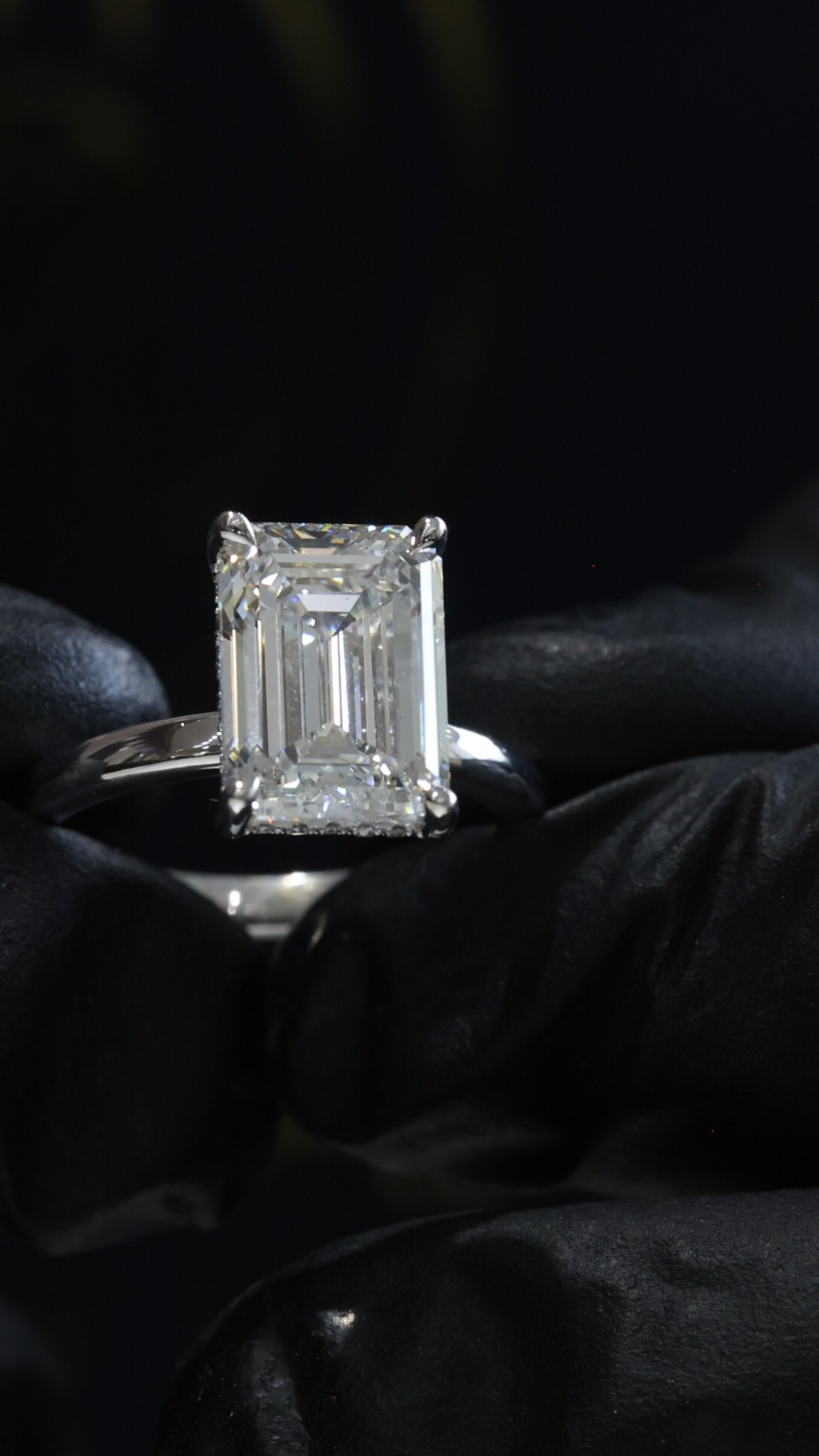 Emerald-Cut Lab-Grown Diamond Solitaire Ring in White Gold | Classic Prong Setting