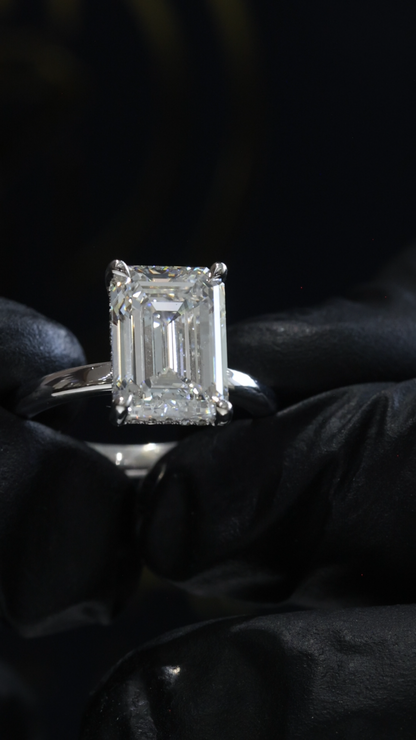 Emerald-Cut Lab-Grown Diamond Solitaire Ring in White Gold | Classic Prong Setting