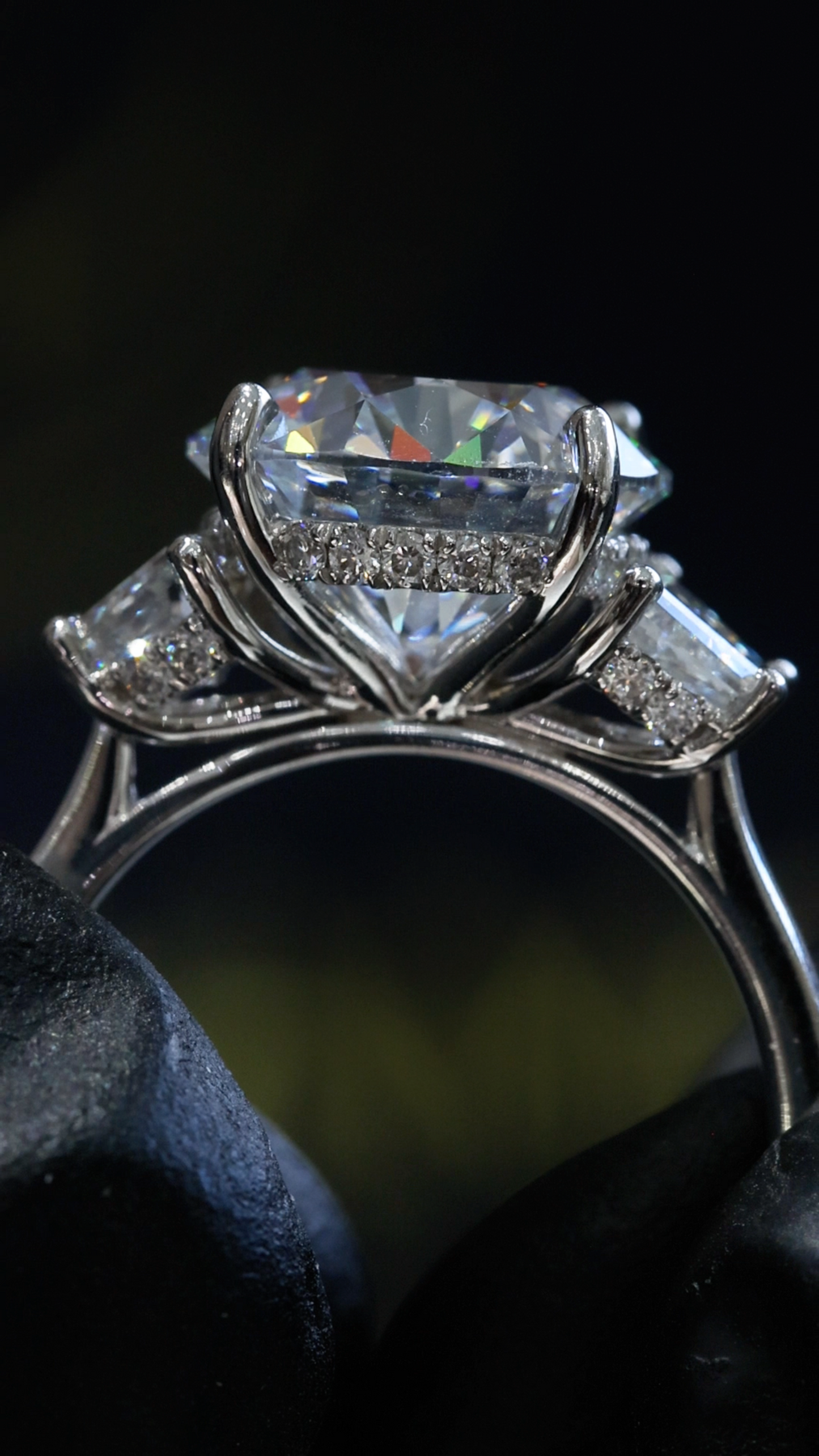 Round-Cut Lab-Grown Diamond Three-Stone Ring in White Gold | Baguette Accent Setting