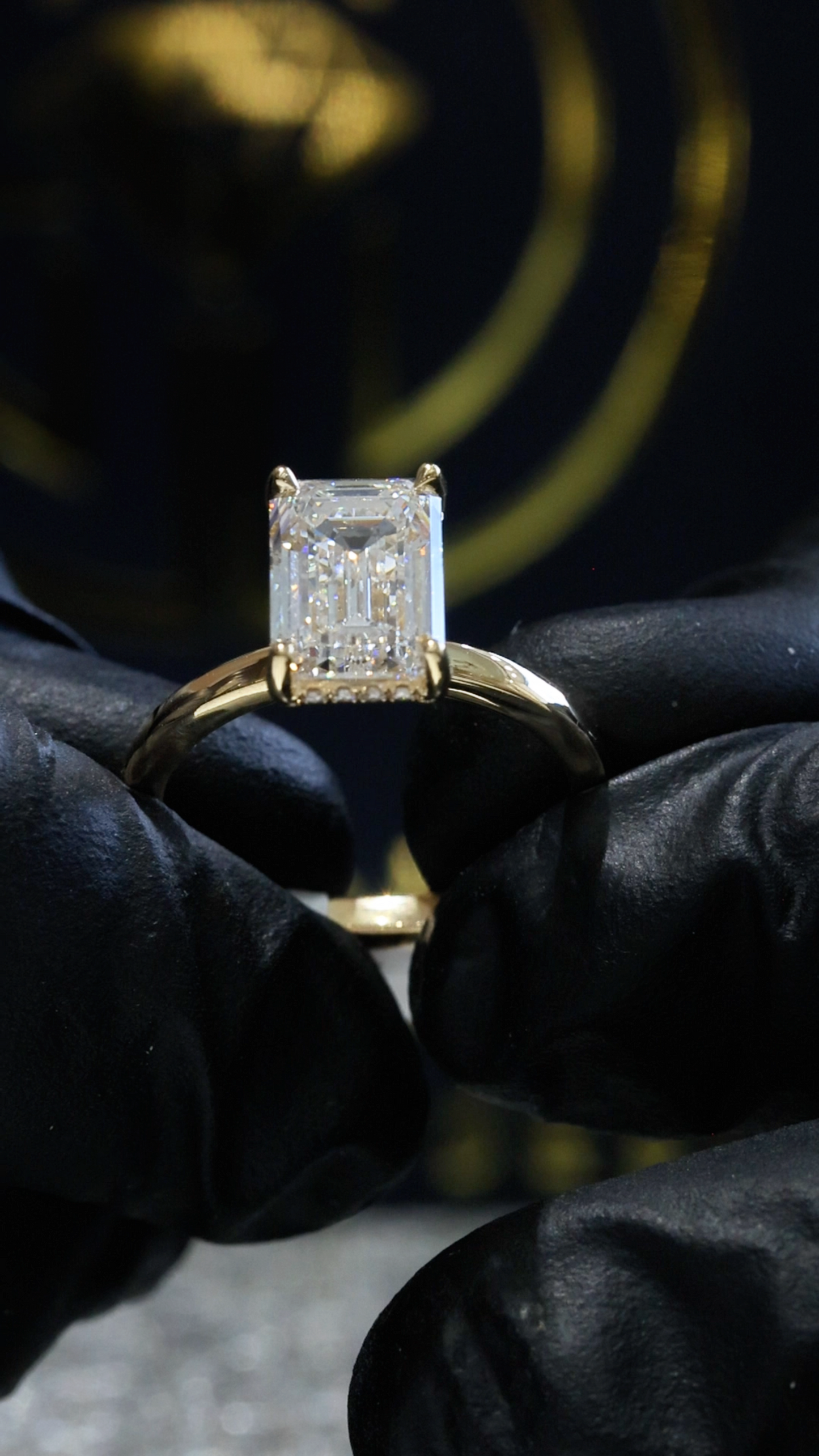 Emerald-Cut Lab-Grown Diamond Solitaire Ring in Yellow Gold | Classic Prong Setting