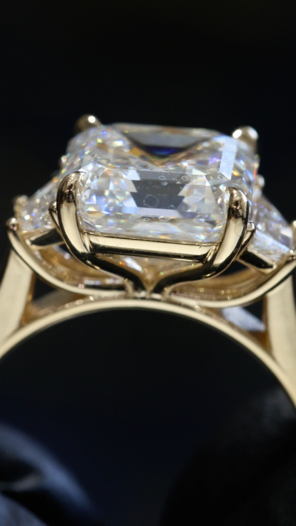 Emerald-Cut Lab-Grown Diamond Three-Stone Ring in Yellow Gold | Trapezoid Accent Setting