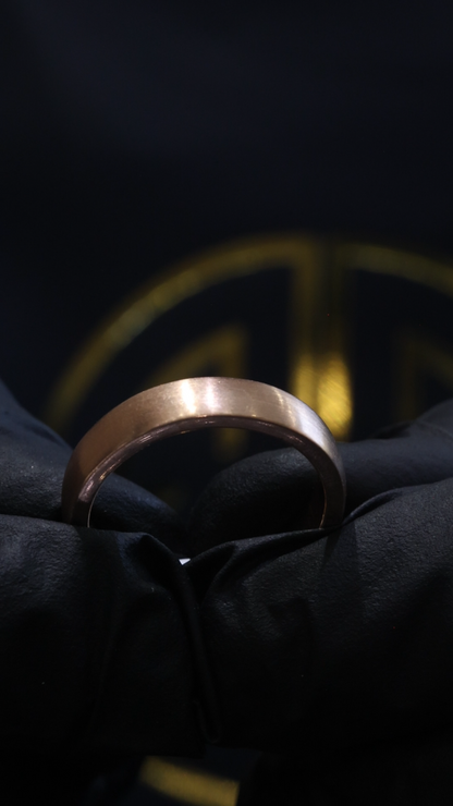 Men’s Classic Brushed Wedding Band in Rose Gold
