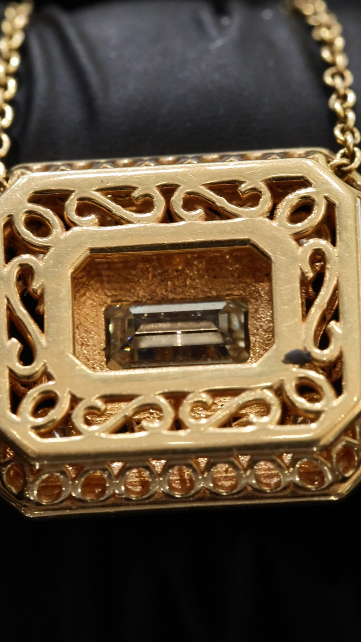 Natural Diamond Emerald-Cut Filigree Pendant Necklace in Yellow Gold | Vintage Luxury Design