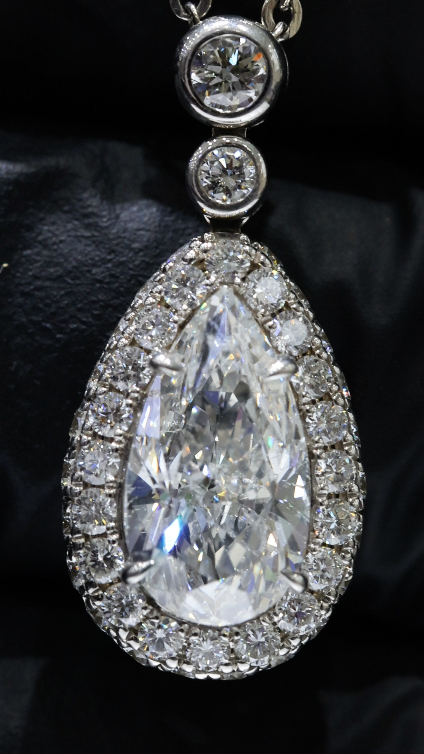 Natural Pear-Cut Diamond Halo Drop Necklace in White Gold | Bezel & Pavé Design