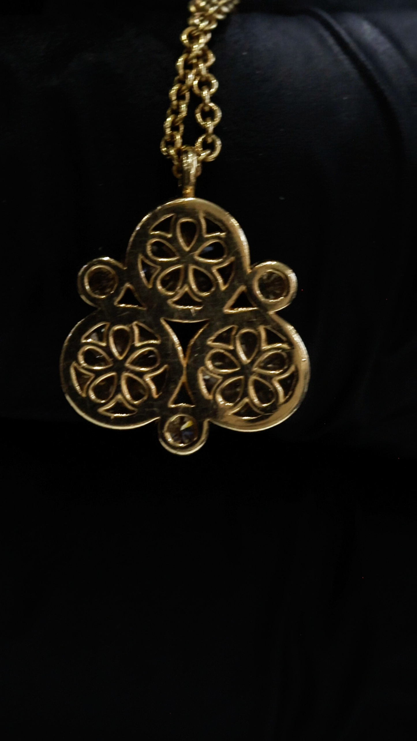 Natural Diamond Cluster Pendant Necklace in Yellow Gold | Milgrain Bezel Design