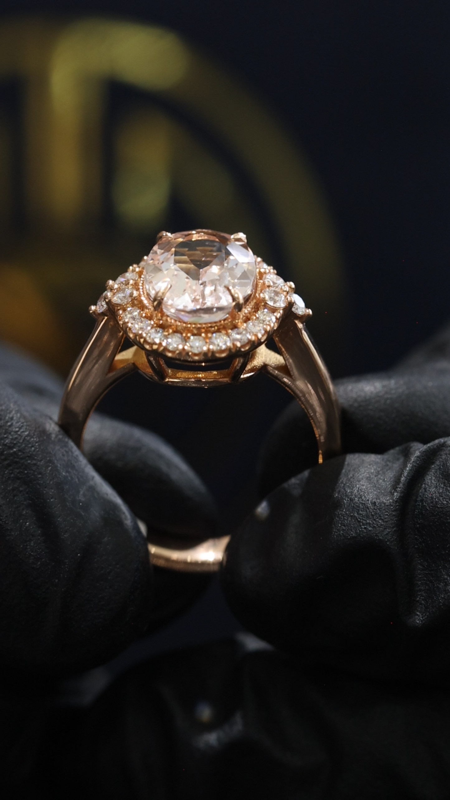 Classic Oval Morganite Halo Ring in Rose Gold | Diamond Halo & Elegant Split Shank Design