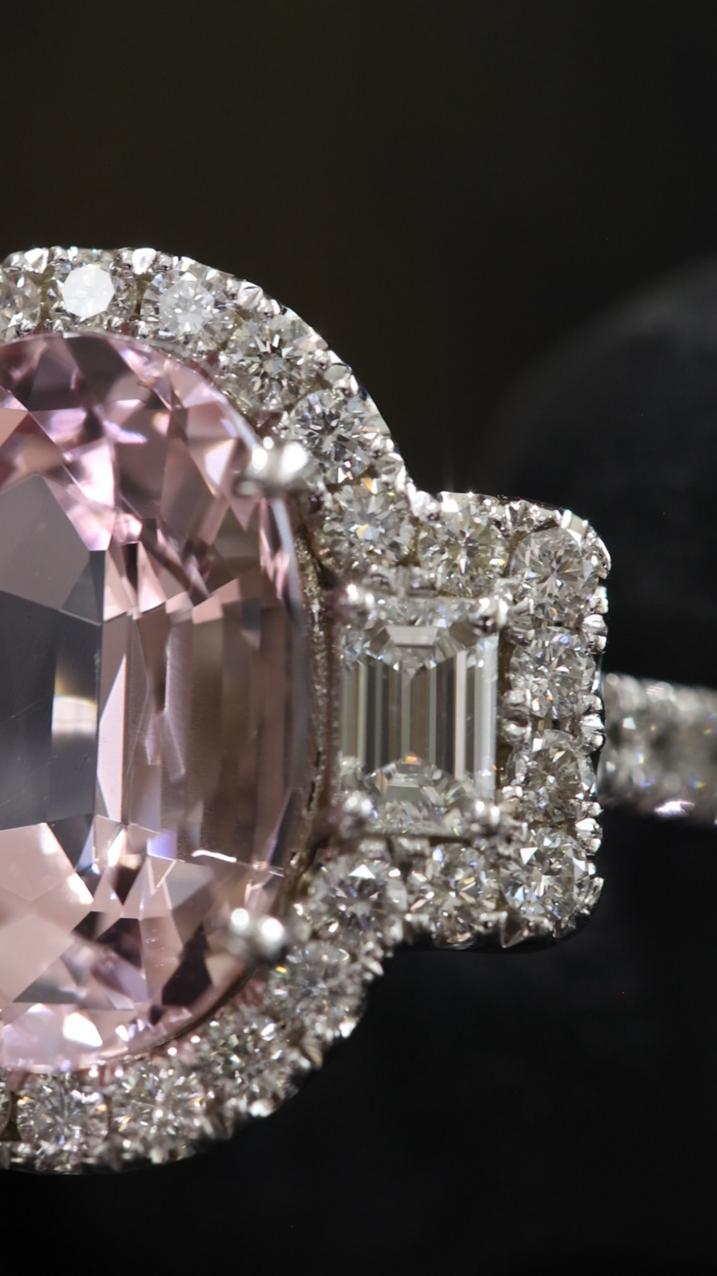Grand Oval Morganite Halo Ring in White Gold | Baguette Diamond Accents & Classic Scalloped Halo