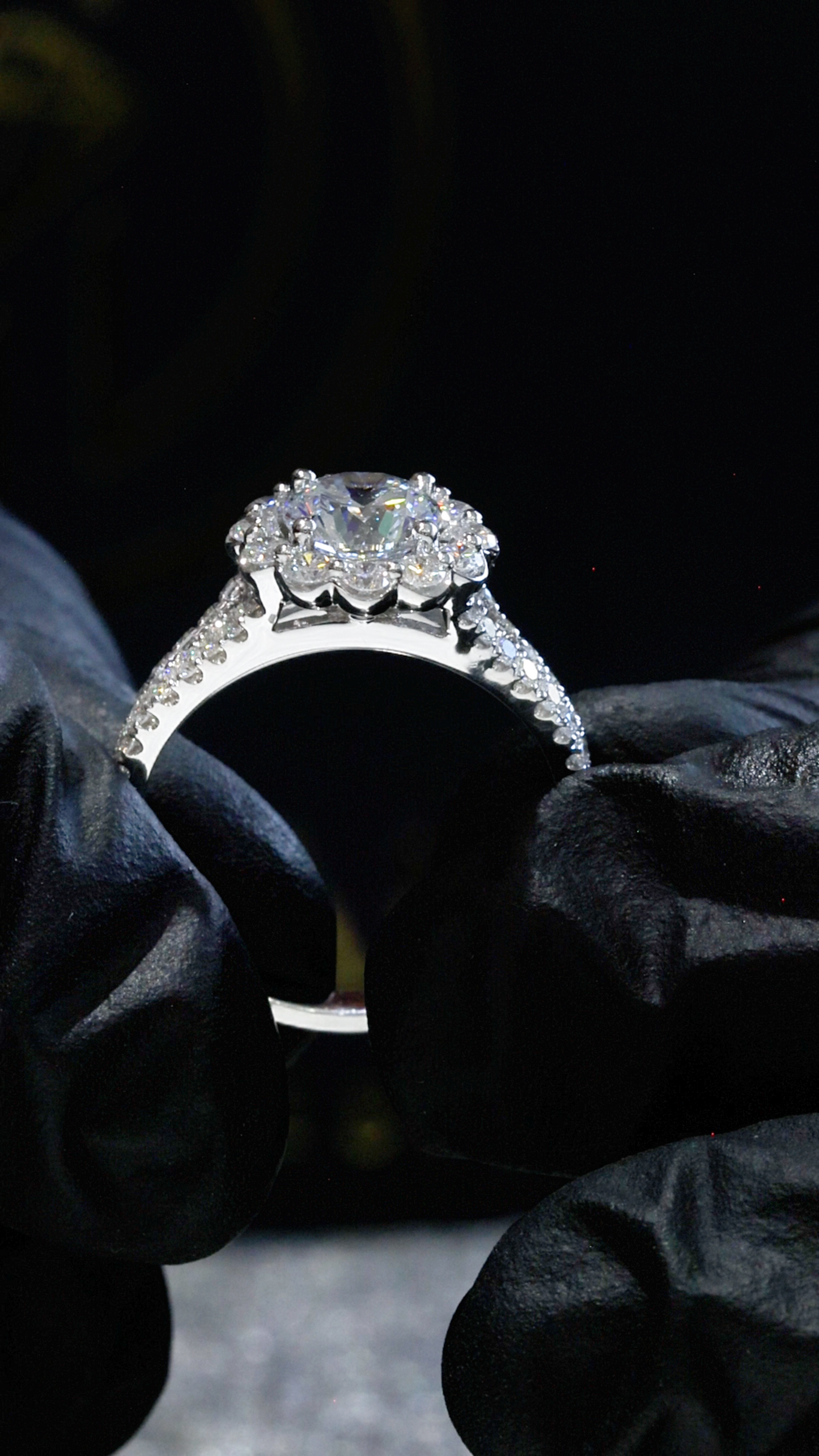 Round-Cut Lab-Grown Diamond Halo Engagement Ring with Pavé Split Shank in White Gold | Prong-Set Design