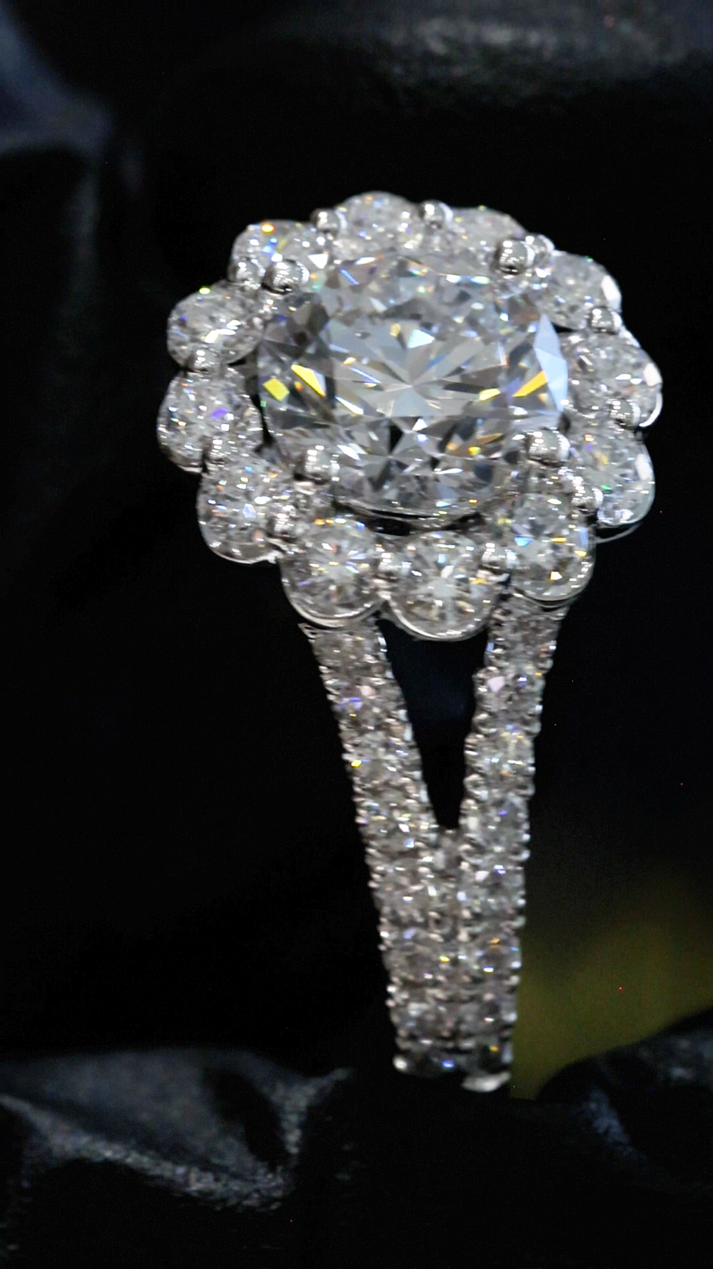 Round-Cut Lab-Grown Diamond Halo Engagement Ring with Pavé Split Shank in White Gold | Prong-Set Design