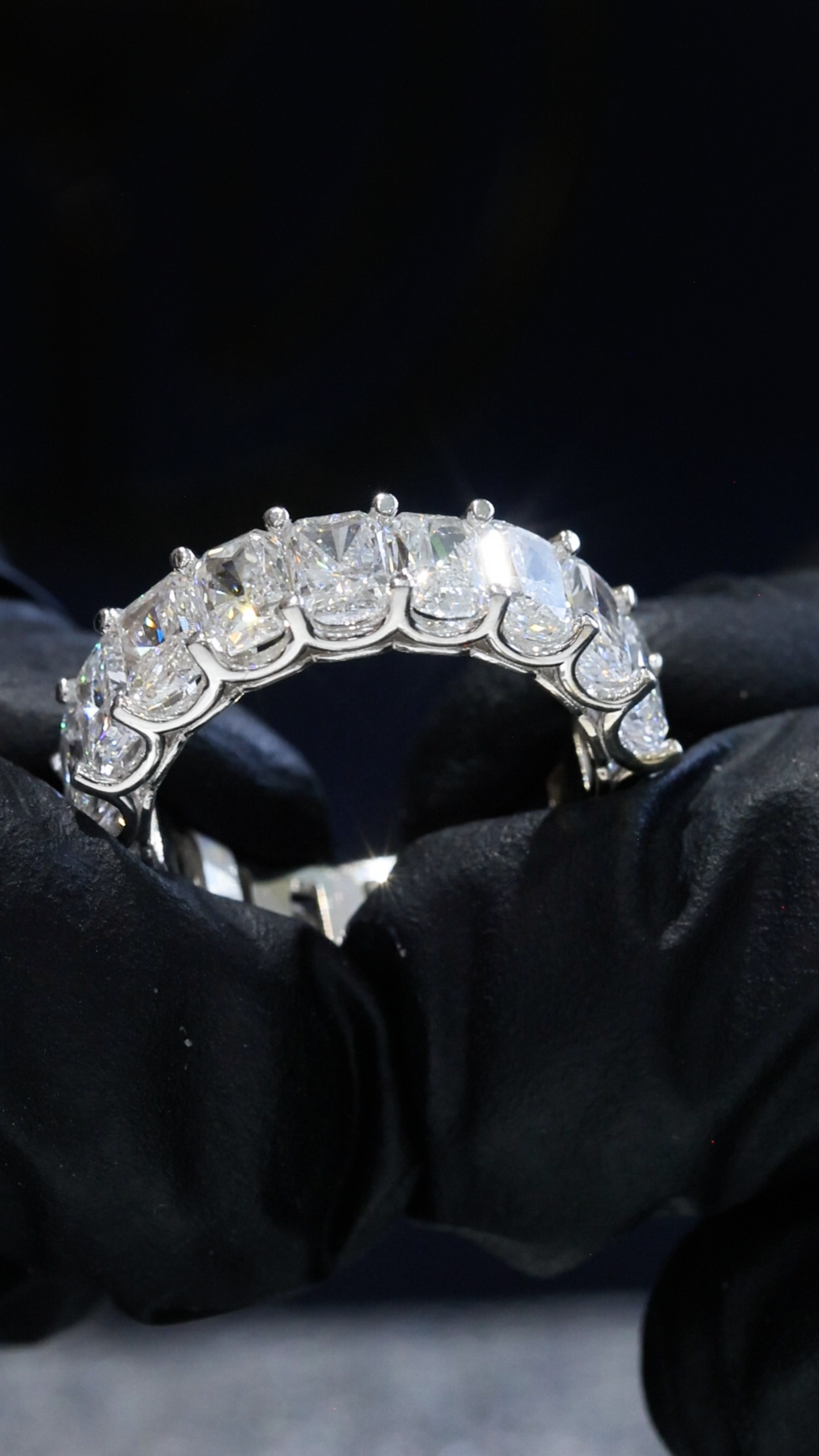 Emerald-Cut Lab-Grown Diamond Eternity Wedding Band in White Gold | Prong-Set Design