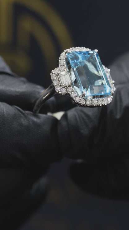 Emerald-Cut Aquamarine Halo Ring in White Gold | Diamond Accents & Vintage-Inspired Setting
