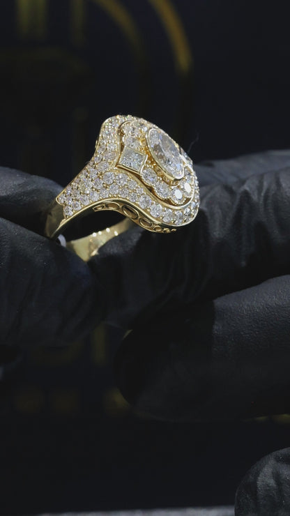 Natural Diamond Oval Halo Ring with Pavé Split Shank in Yellow Gold | Elegant Statement Design
