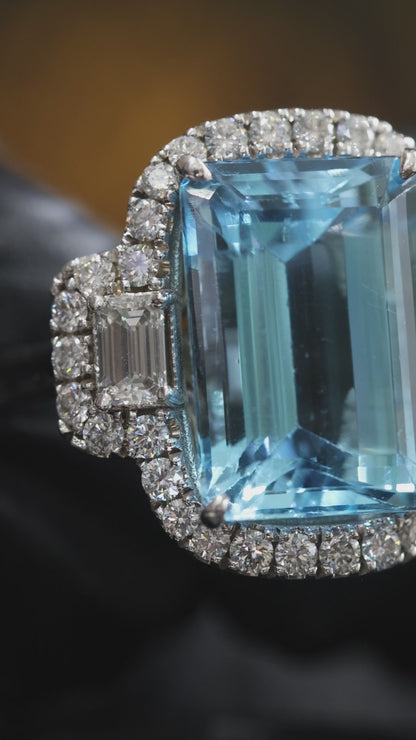 Emerald-Cut Aquamarine Halo Ring in White Gold | Diamond Accents & Vintage-Inspired Setting