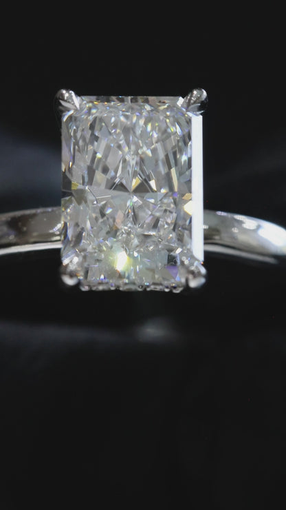 Radiant-Cut Lab-Grown Diamond Solitaire Ring in White Gold | Classic Prong Setting