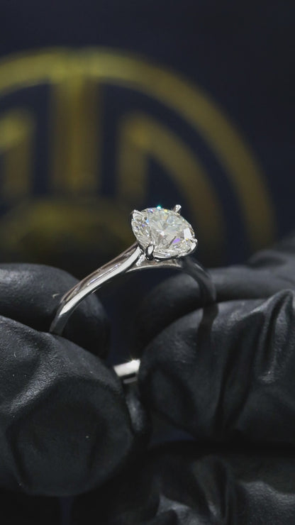 Round Brilliant Natural Diamond Solitaire Engagement Ring in White Gold | Classic Four-Prong Design