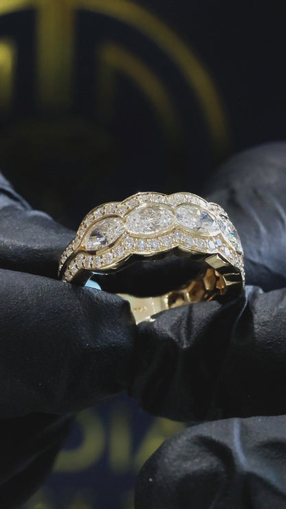 Round-Cut Lab-Grown Diamond Halo Ring with Split Pavé Shank in Yellow Gold | Prong-Set Design