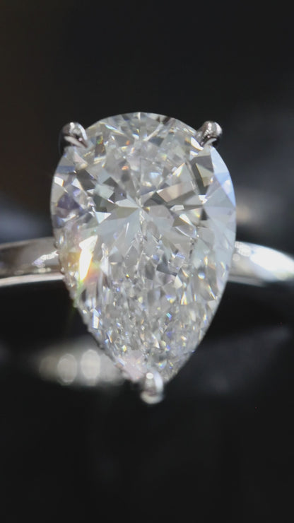 Pear-Shaped Lab-Grown Diamond Solitaire Ring in White Gold | Elegant Prong Setting