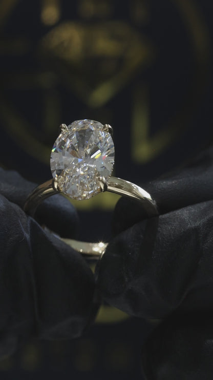 Oval-Cut Lab-Grown Diamond Solitaire Ring in Yellow Gold | Elegant Prong Setting
