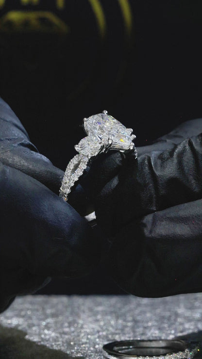 Pear-Cut Lab-Grown Diamond Engagement Ring with Round Side Accents in White Gold | Prong-Set Design