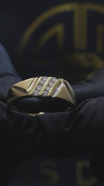 Men’s Diamond Wedding Band in Yellow Gold | .25 CTW