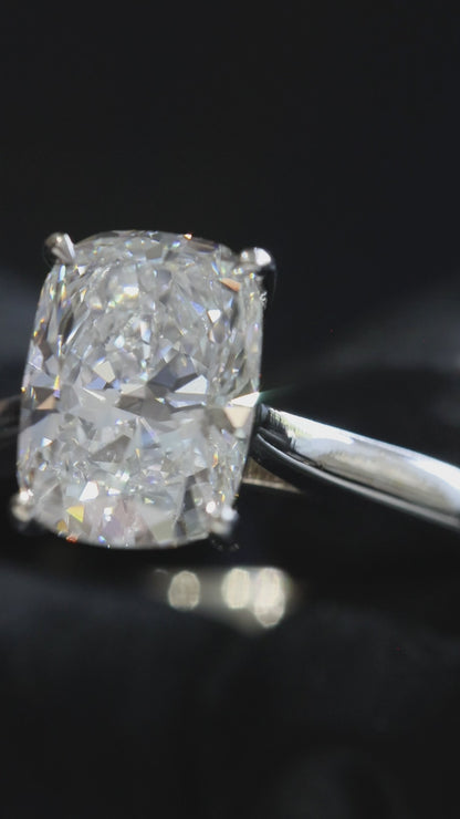 Radiant-Cut Lab-Grown Diamond Solitaire Ring in White Gold | Modern Prong Setting