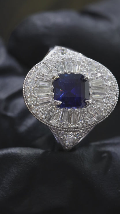 Sapphire & Diamond Halo Ring in White Gold | 1.25 CT Sapphire + 1.12 CTW Diamonds