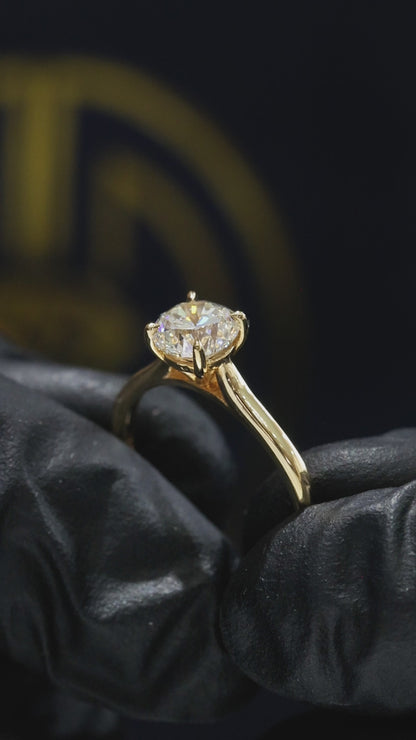 Round Brilliant Natural Diamond Solitaire Engagement Ring in Yellow Gold | Classic Prong-Set Design